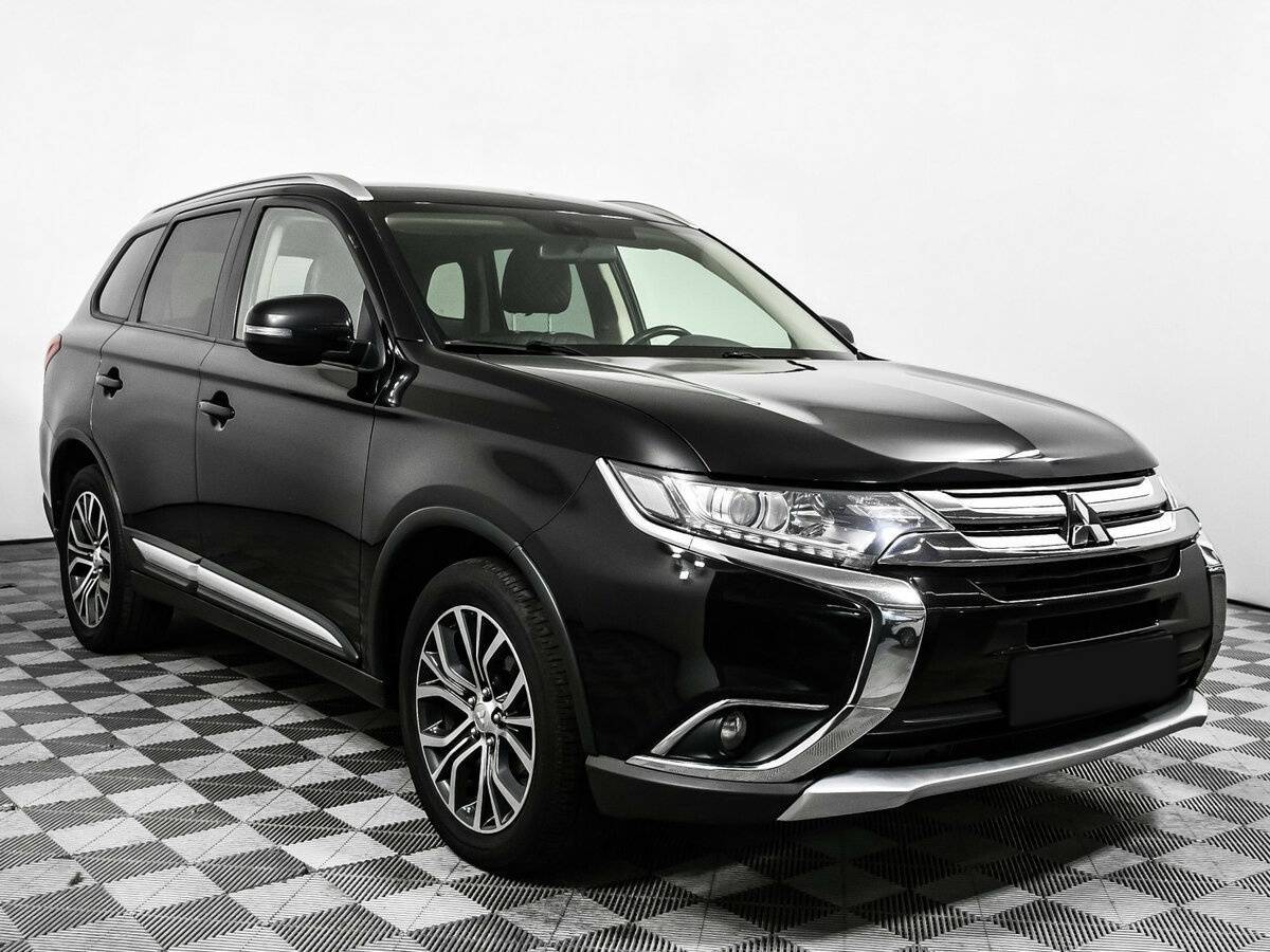 Купить Mitsubishi Outlander с пробегом. Фото: #2