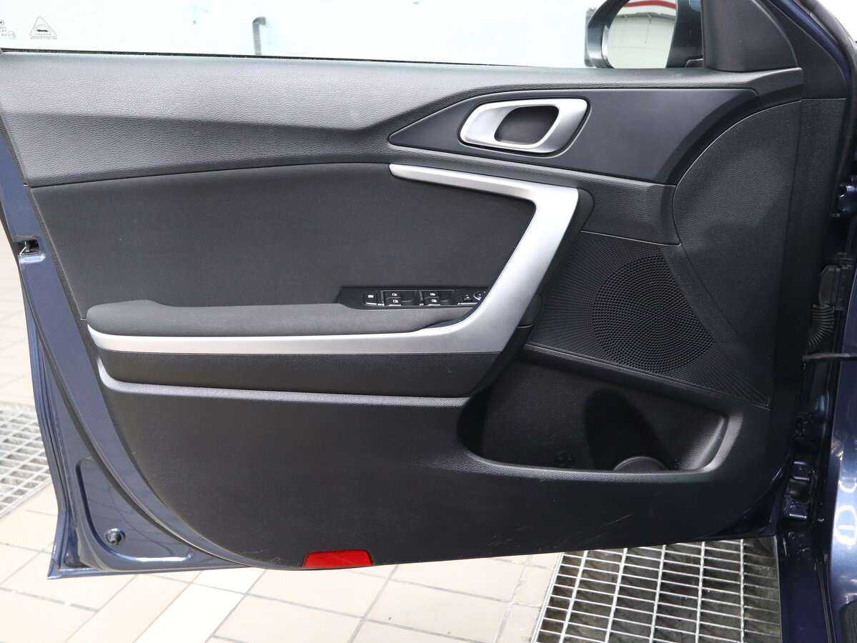 Купить Kia Ceed с пробегом. Фото: #5