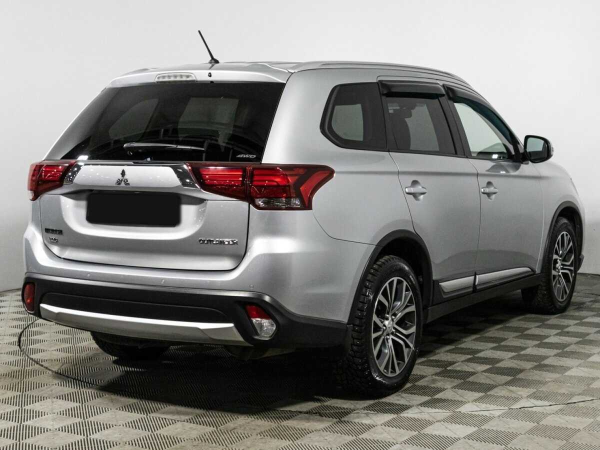 Купить Mitsubishi Outlander с пробегом. Фото: #4