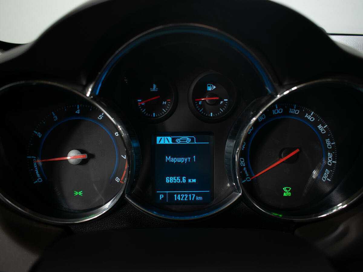 Купить Chevrolet Cruze с пробегом. Фото: #7