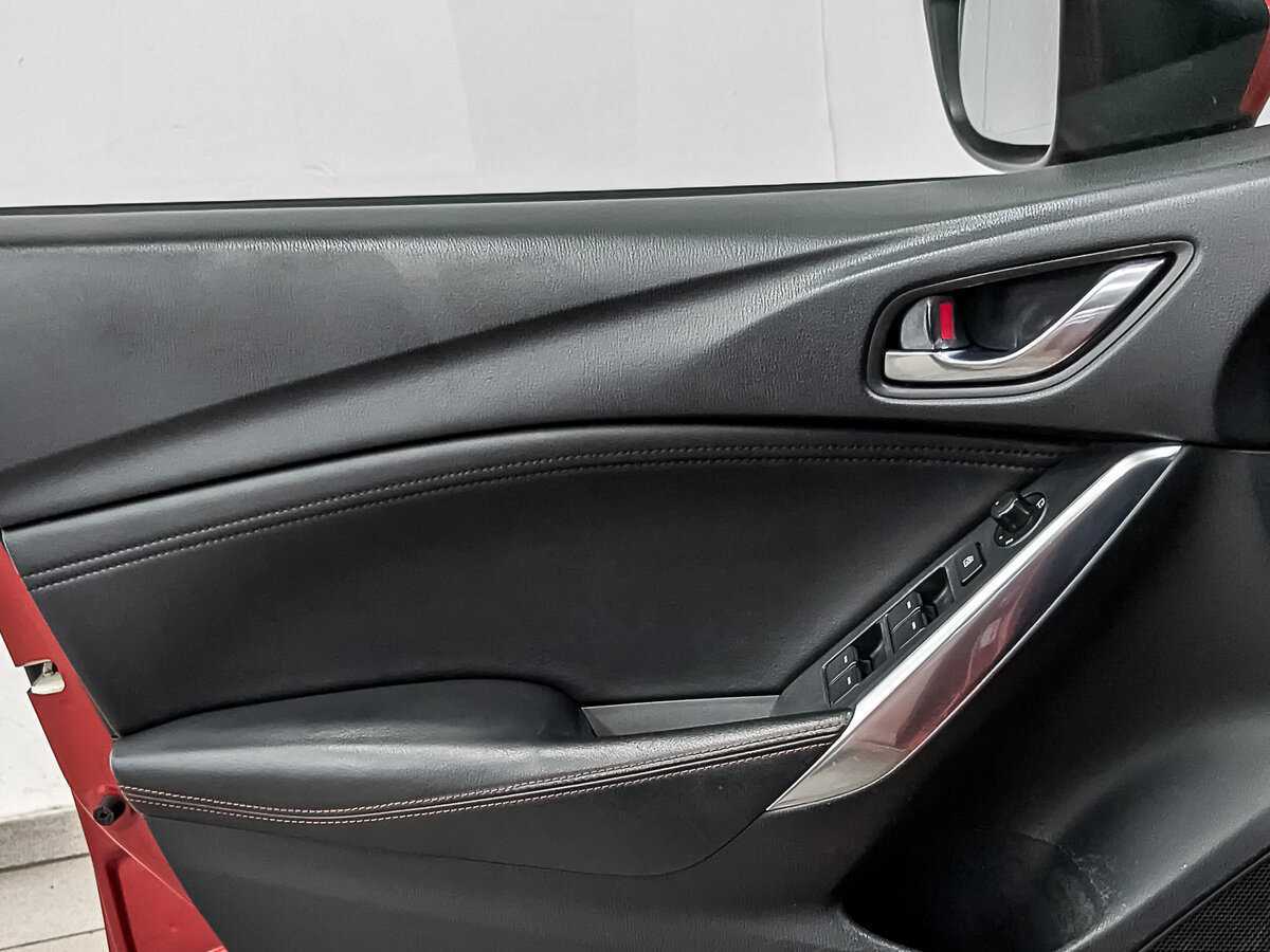 Купить Mazda 6 с пробегом. Фото: #18