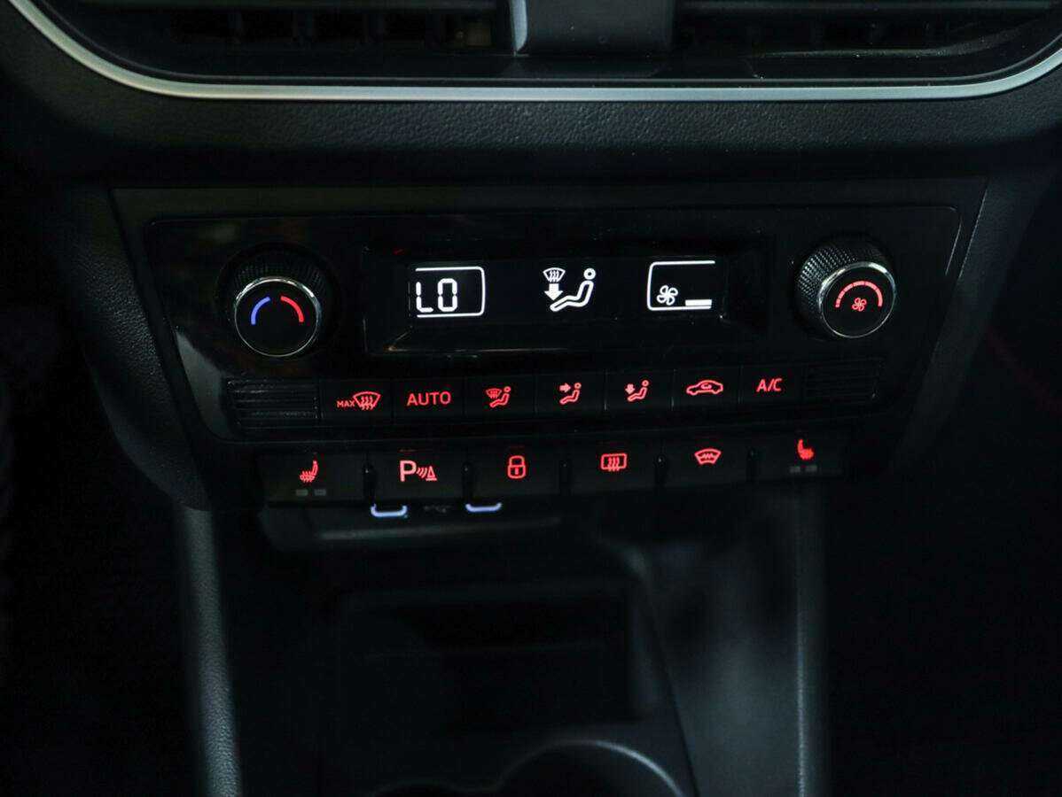 Купить Volkswagen Polo с пробегом. Фото: #13