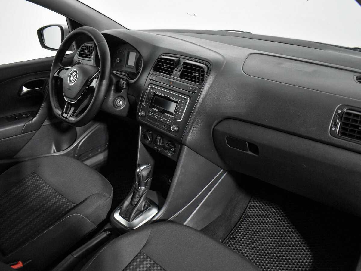 Купить Volkswagen Polo с пробегом. Фото: #12