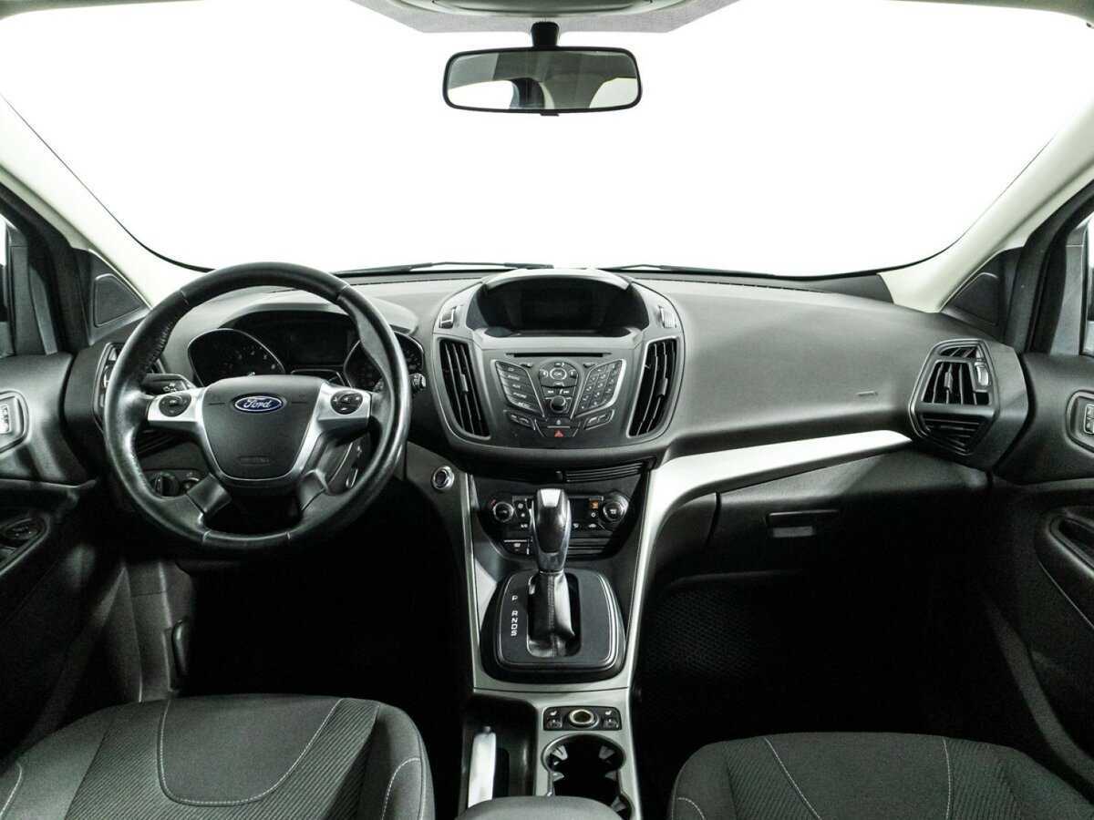 Купить Ford Kuga с пробегом. Фото: #12