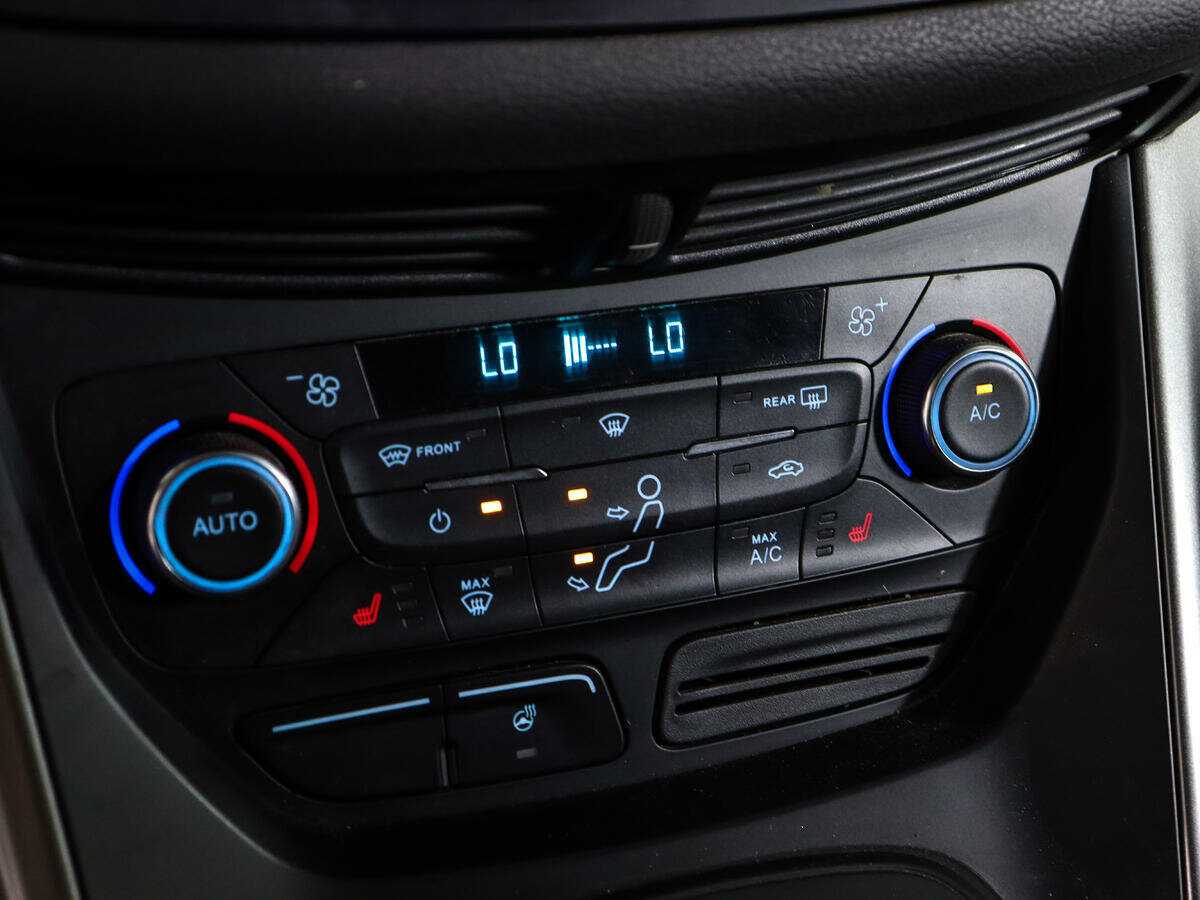 Купить Ford Kuga с пробегом. Фото: #13