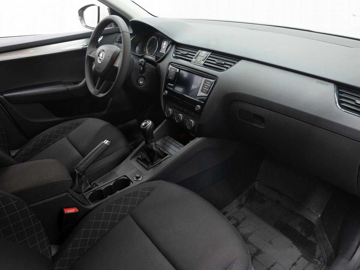 Купить Skoda Octavia с пробегом. Фото: #19