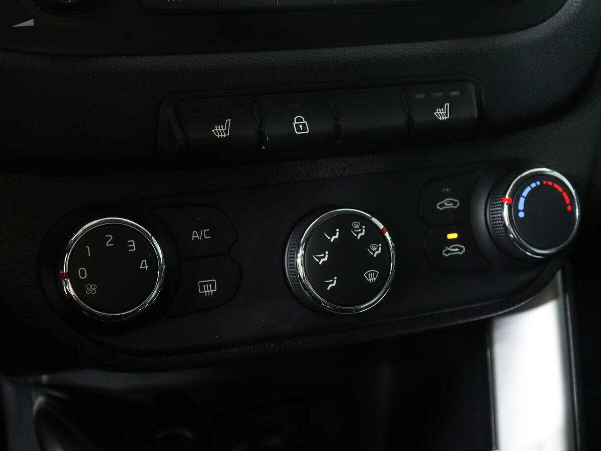 Купить Kia Ceed с пробегом. Фото: #15