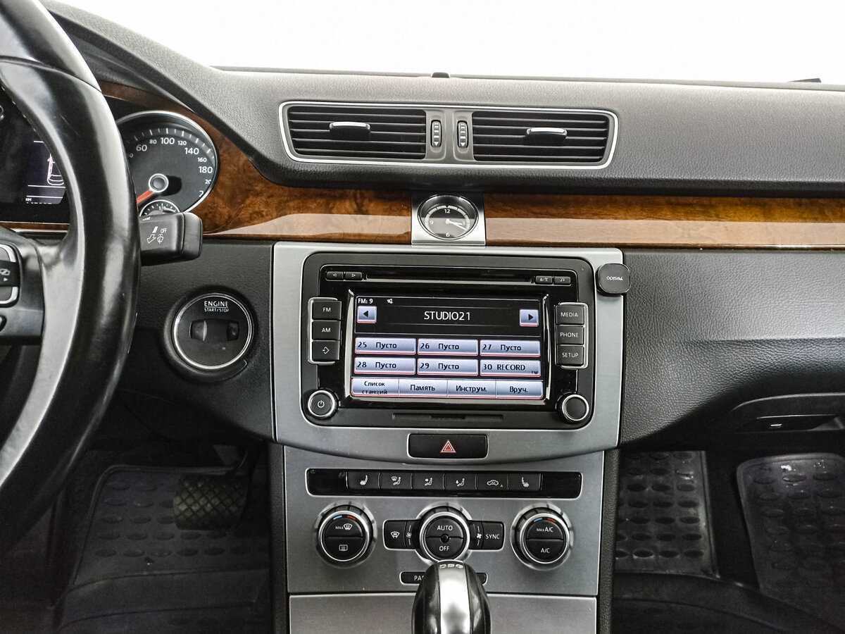 Купить Volkswagen Passat CC с пробегом. Фото: #12
