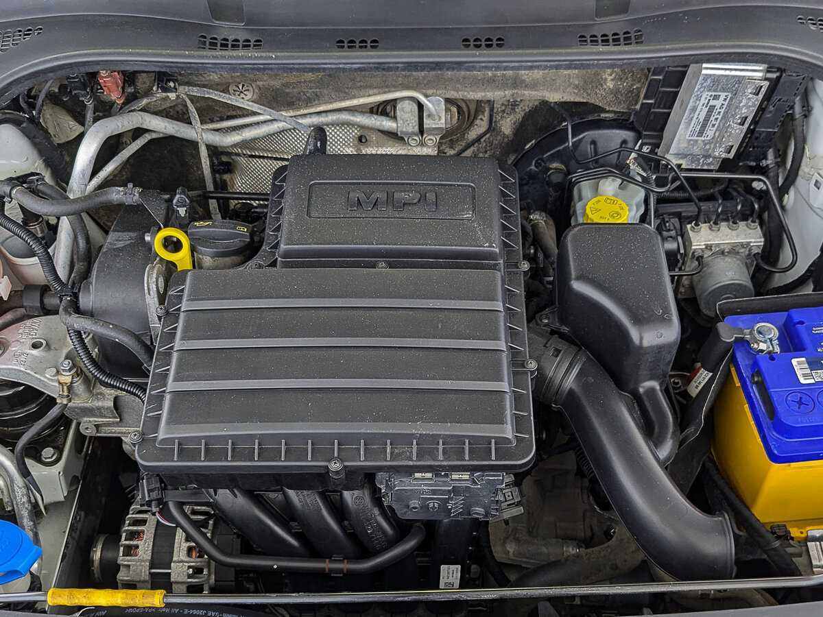 Купить Skoda Rapid с пробегом. Фото: #8