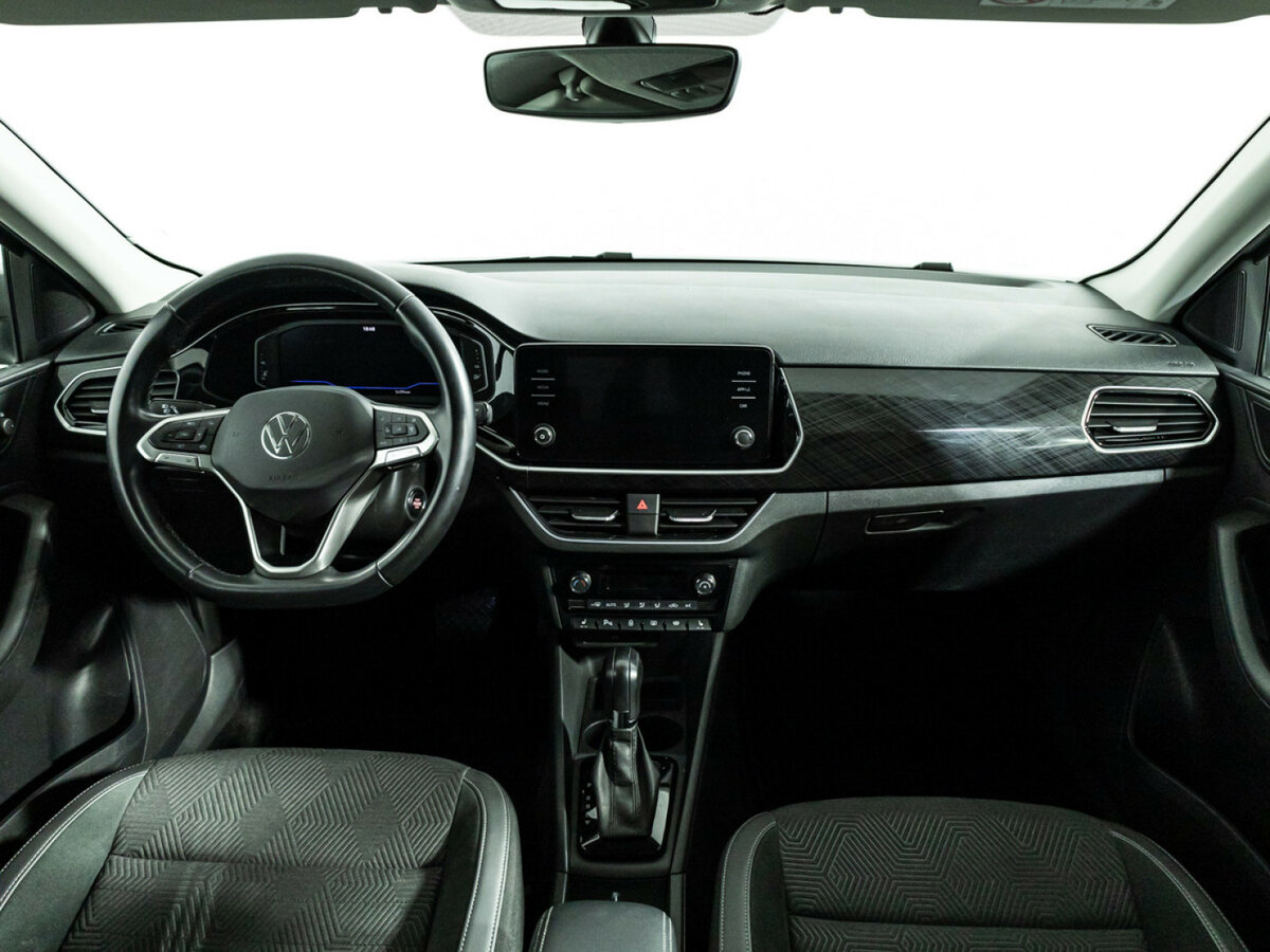 Купить Volkswagen Polo с пробегом. Фото: #10