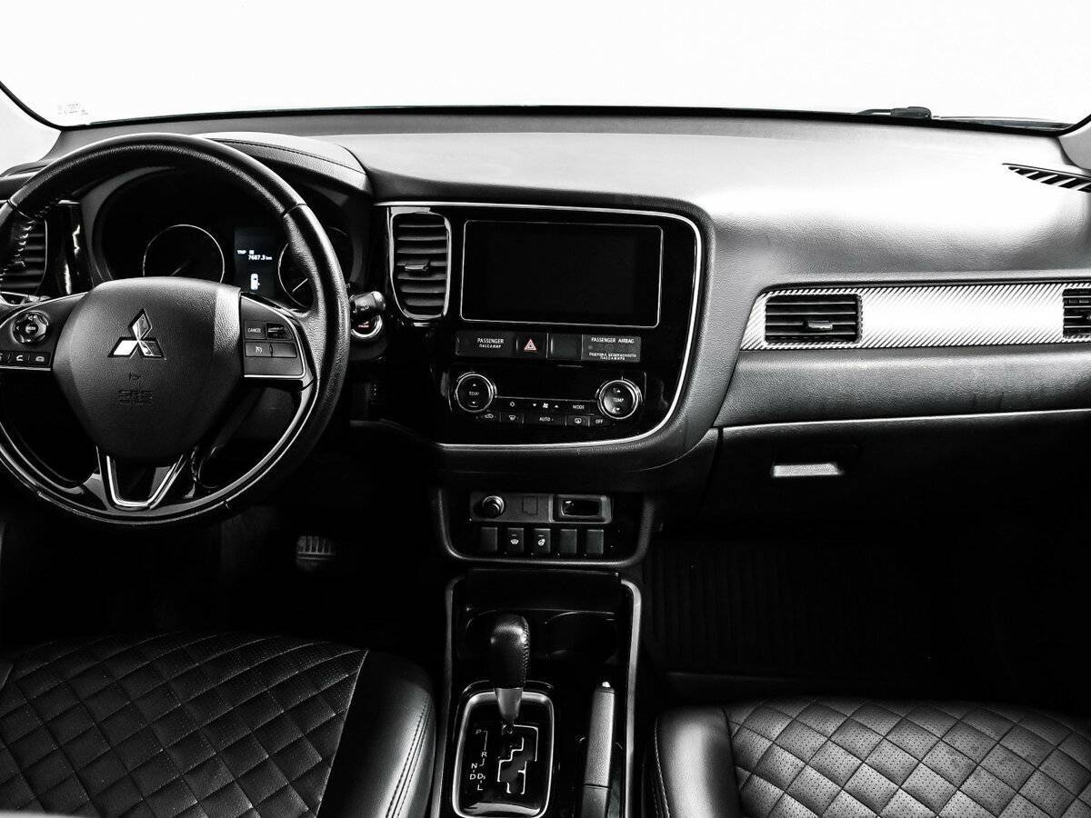 Купить Mitsubishi Outlander с пробегом. Фото: #10