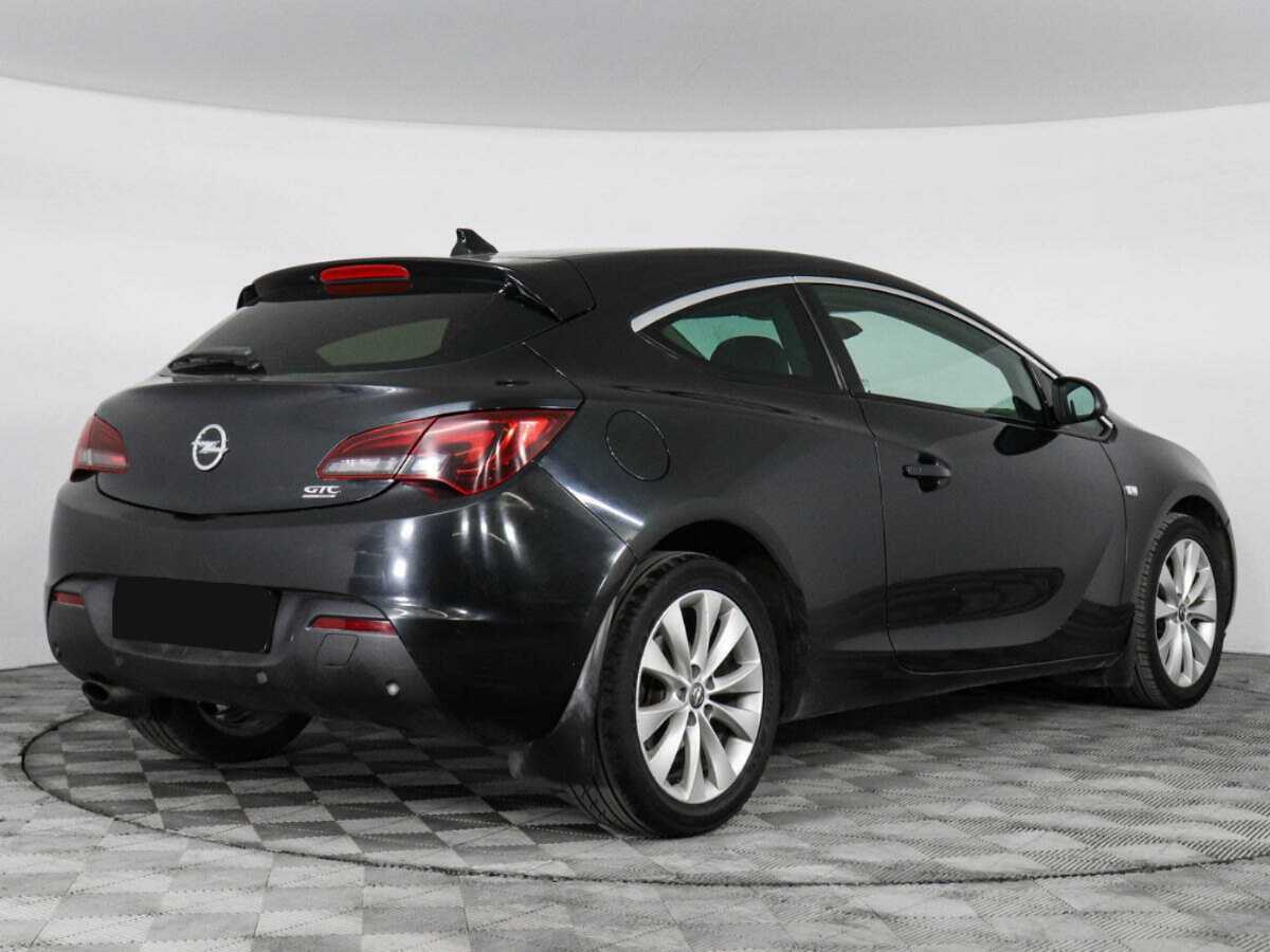 Купить Opel Astra с пробегом. Фото: #2