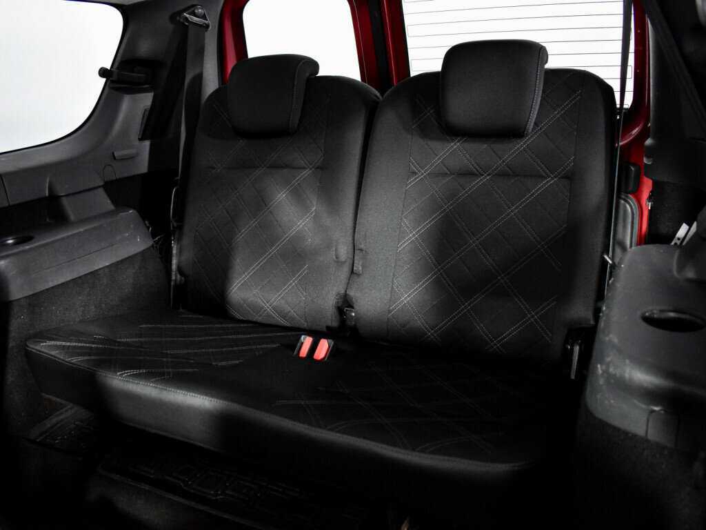 Купить Lada (ВАЗ) Largus с пробегом. Фото: #10