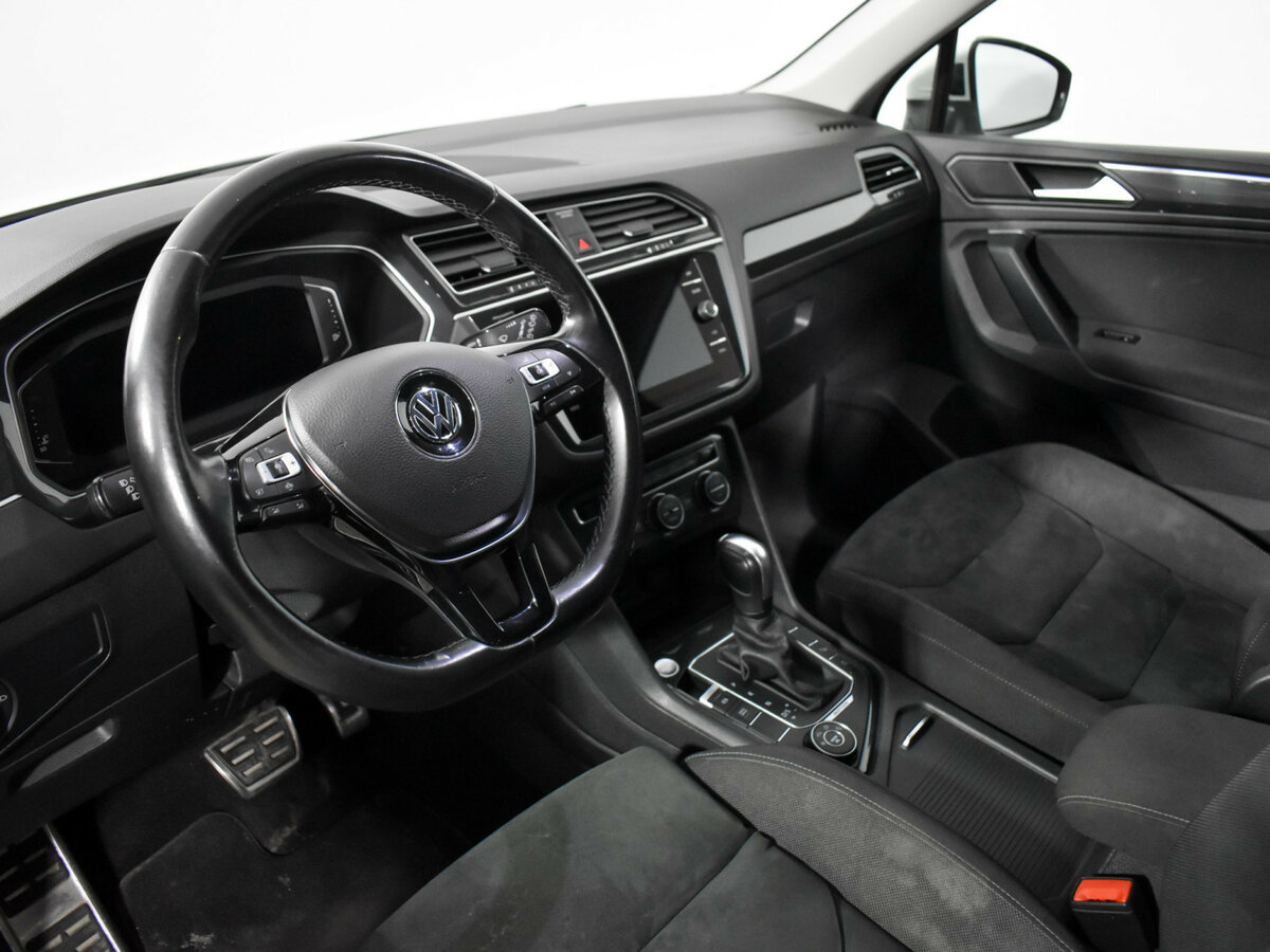 Купить Volkswagen Tiguan с пробегом. Фото: #6