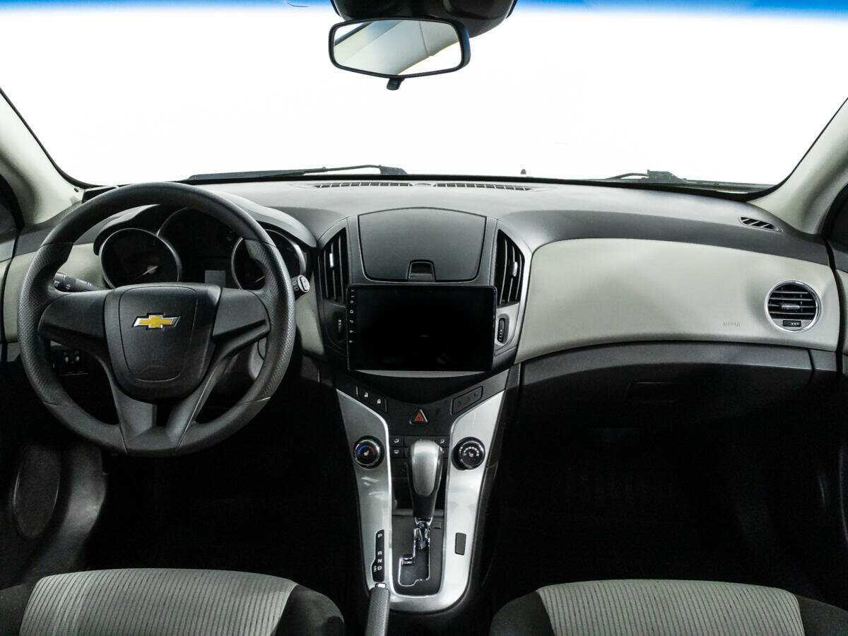 Купить Chevrolet Cruze с пробегом. Фото: #12