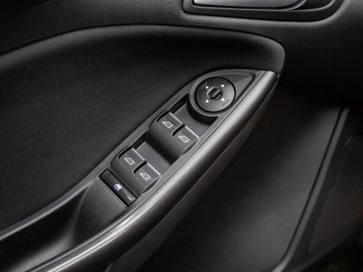 Купить Ford Focus с пробегом. Фото: #14