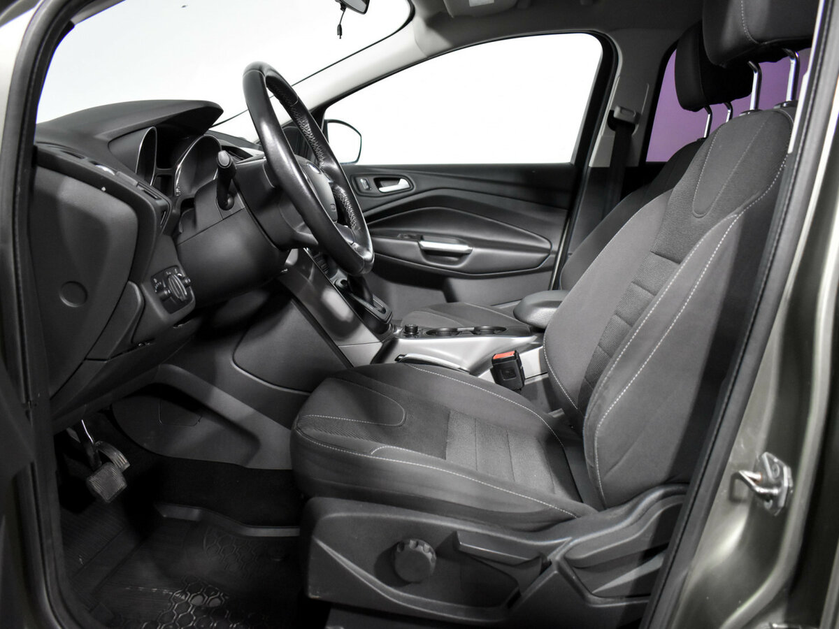 Купить Ford Kuga с пробегом. Фото: #9
