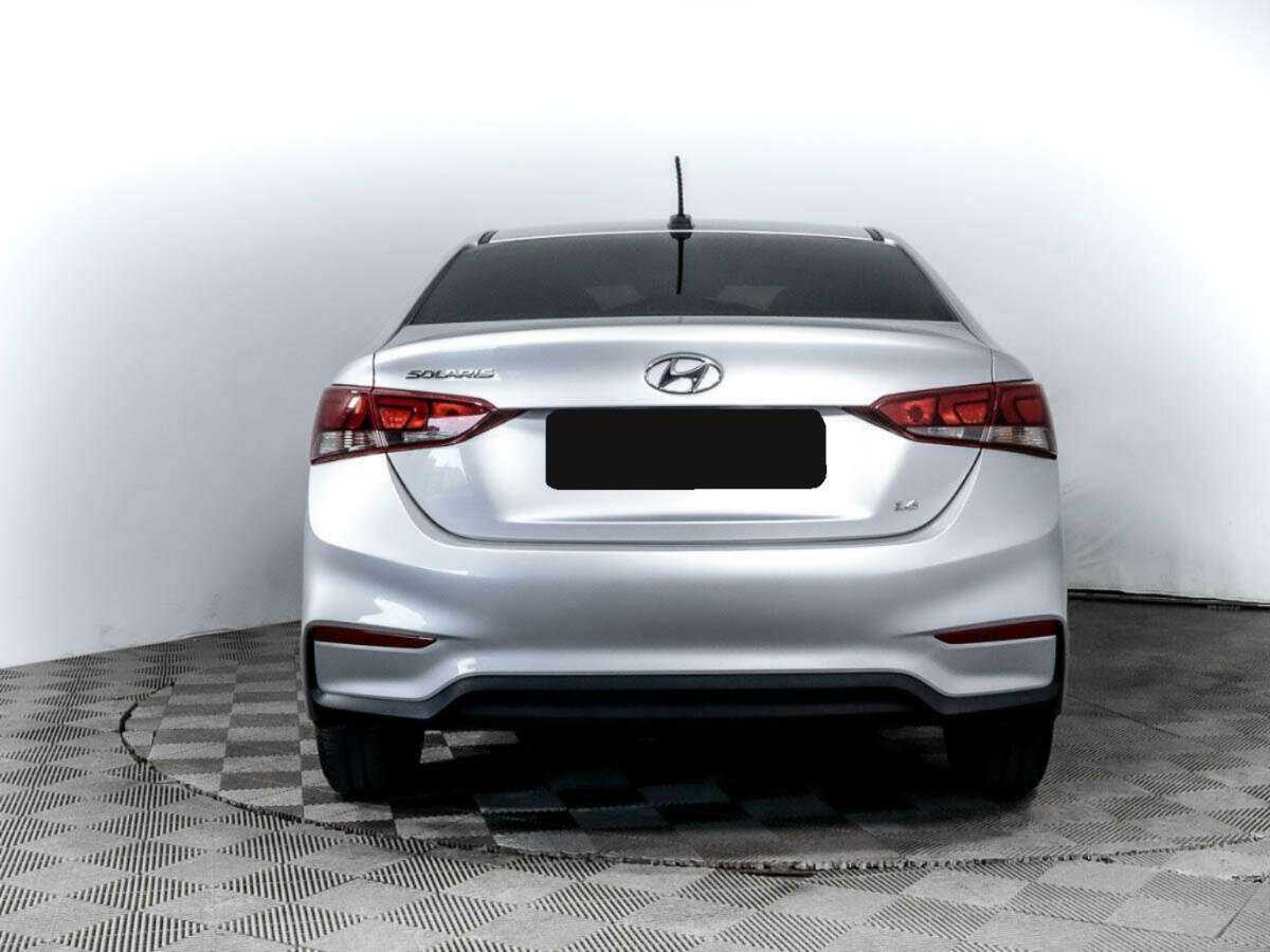 Купить Hyundai Solaris с пробегом. Фото: #4