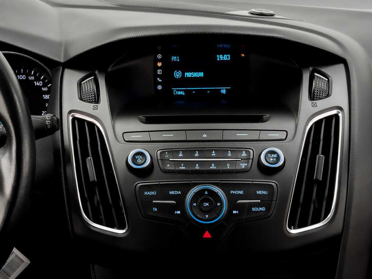 Купить Ford Focus с пробегом. Фото: #14