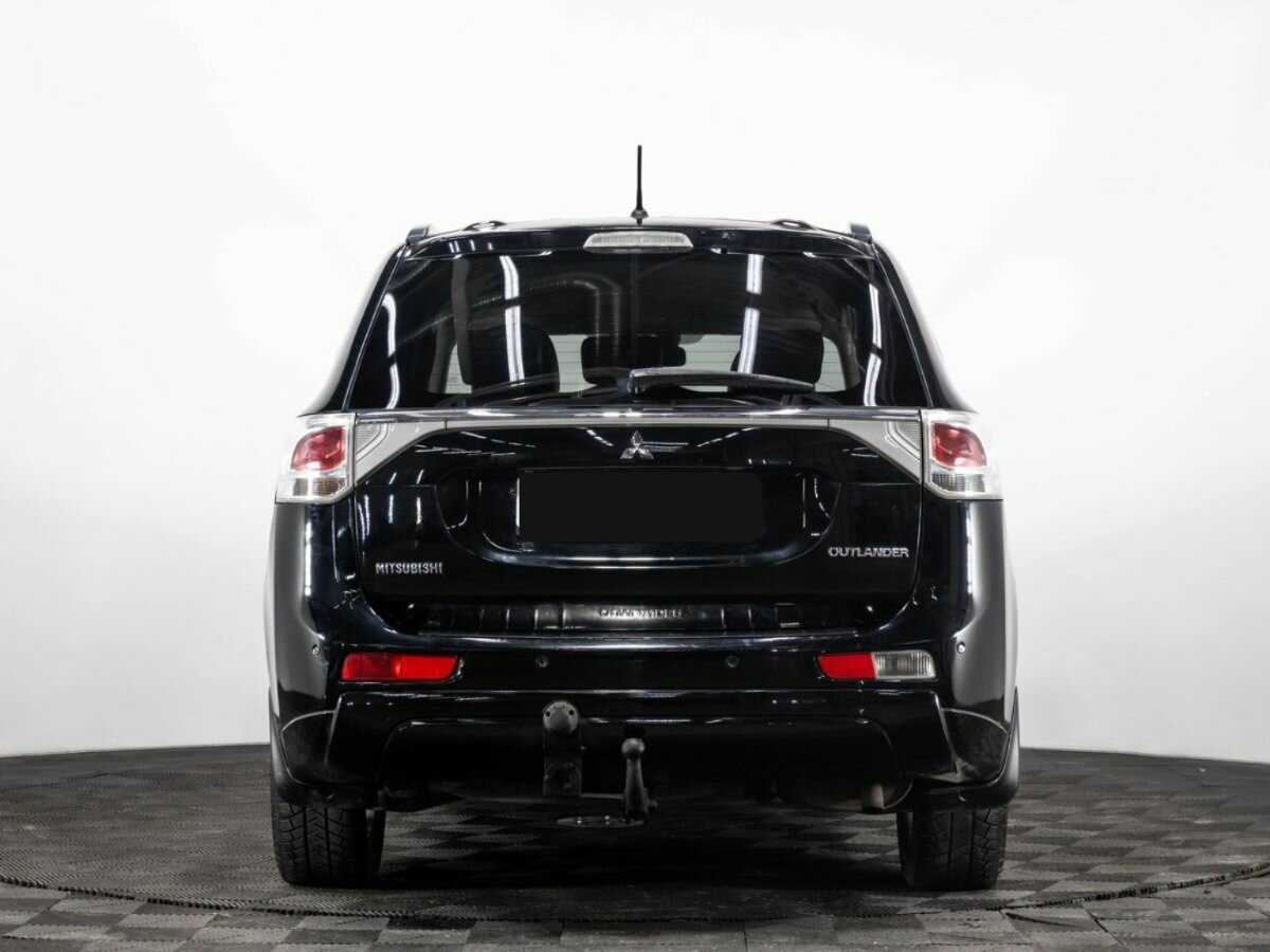 Купить Mitsubishi Outlander с пробегом. Фото: #4