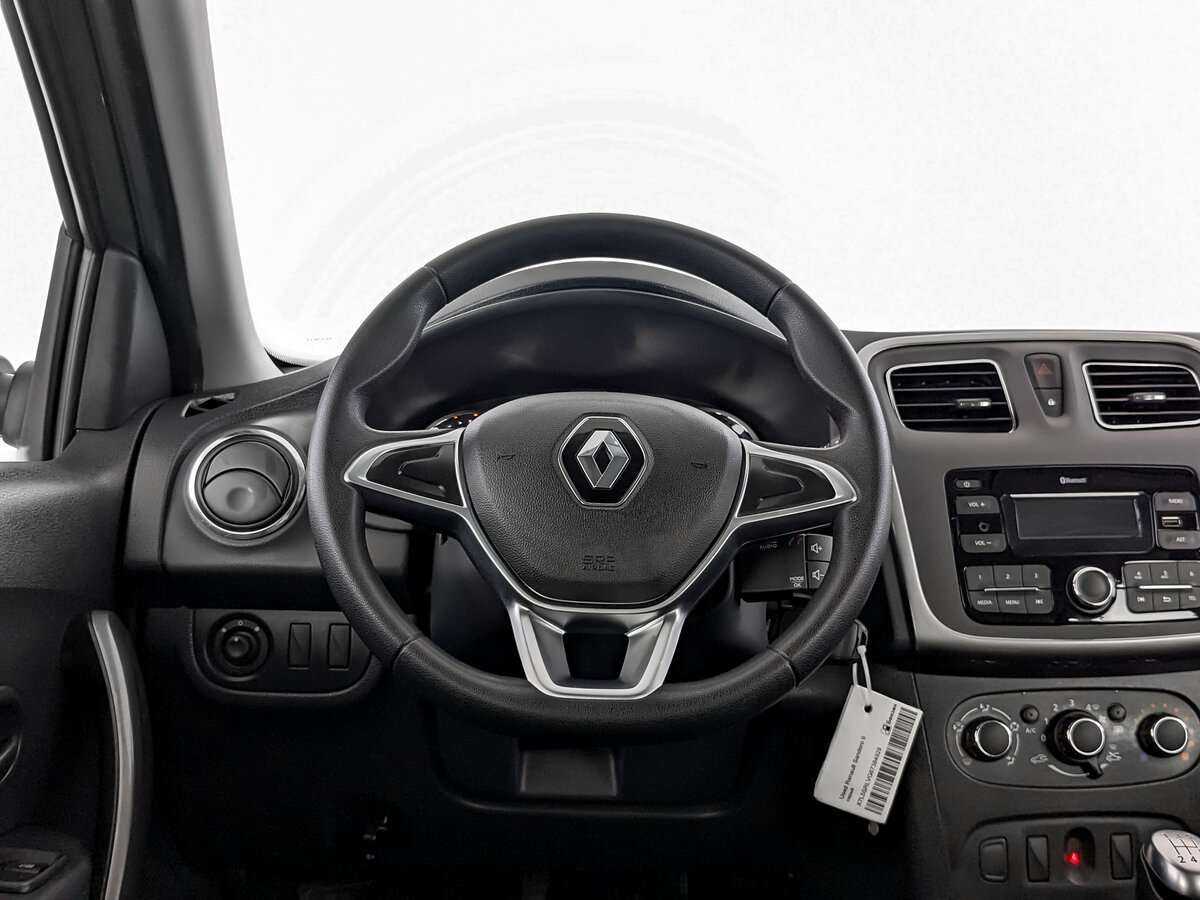 Купить Renault Sandero с пробегом. Фото: #18
