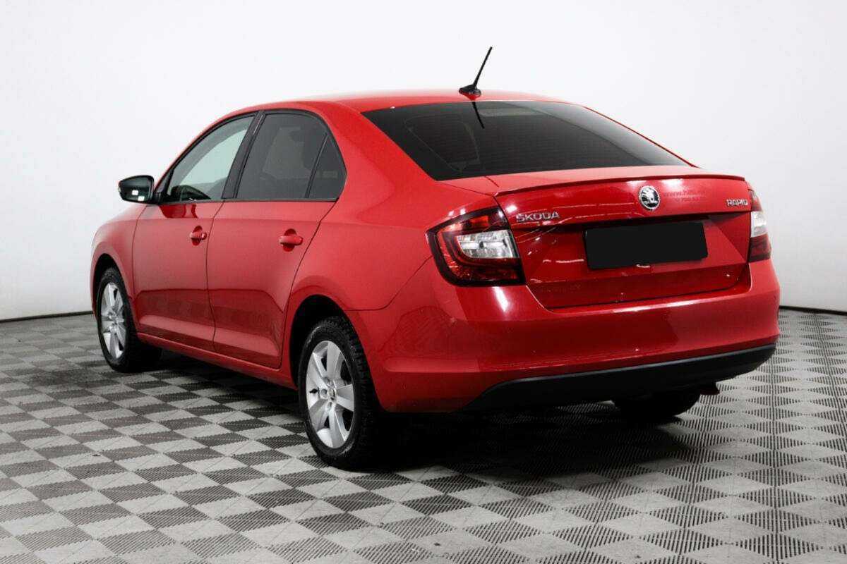 Купить Skoda Rapid с пробегом. Фото: #6