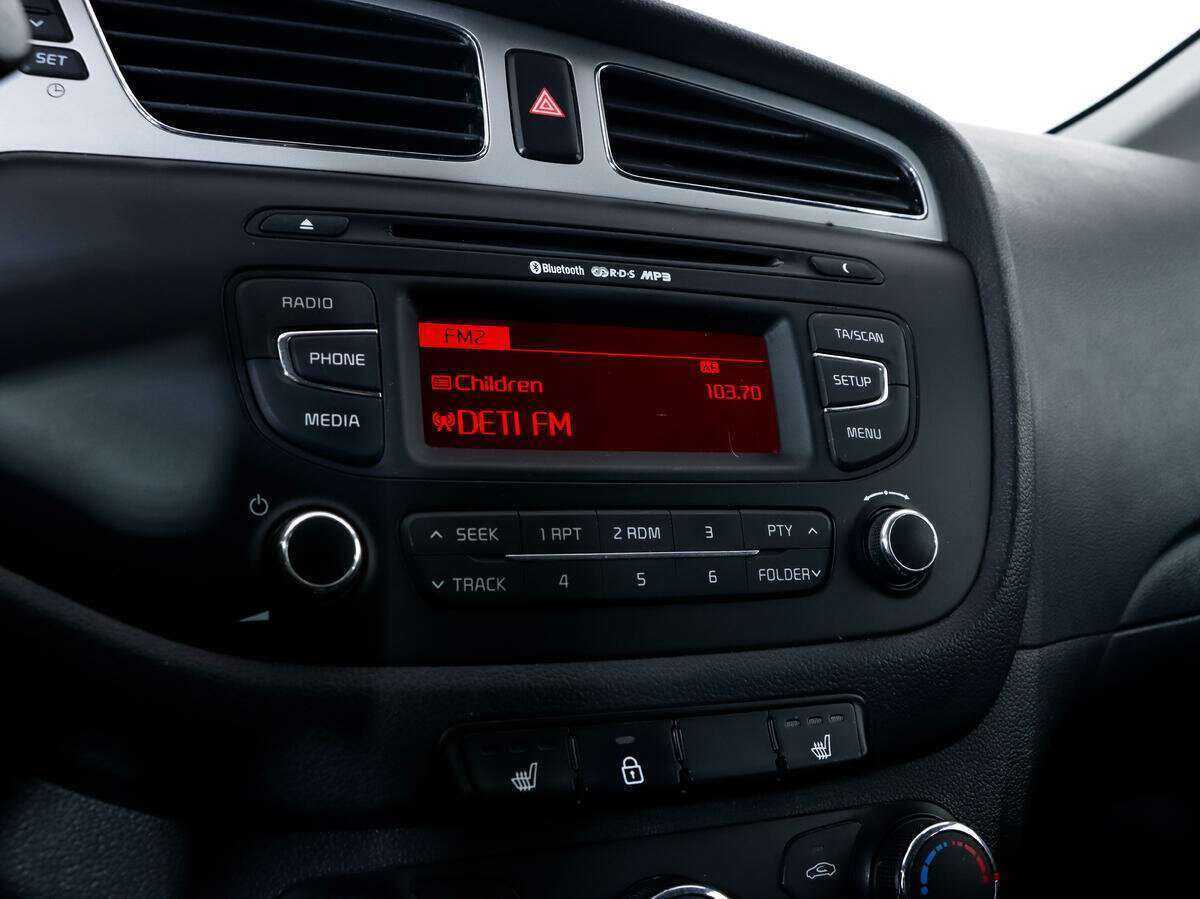 Купить Kia Ceed с пробегом. Фото: #12