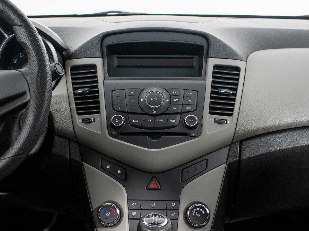 Купить Chevrolet Cruze с пробегом. Фото: #11