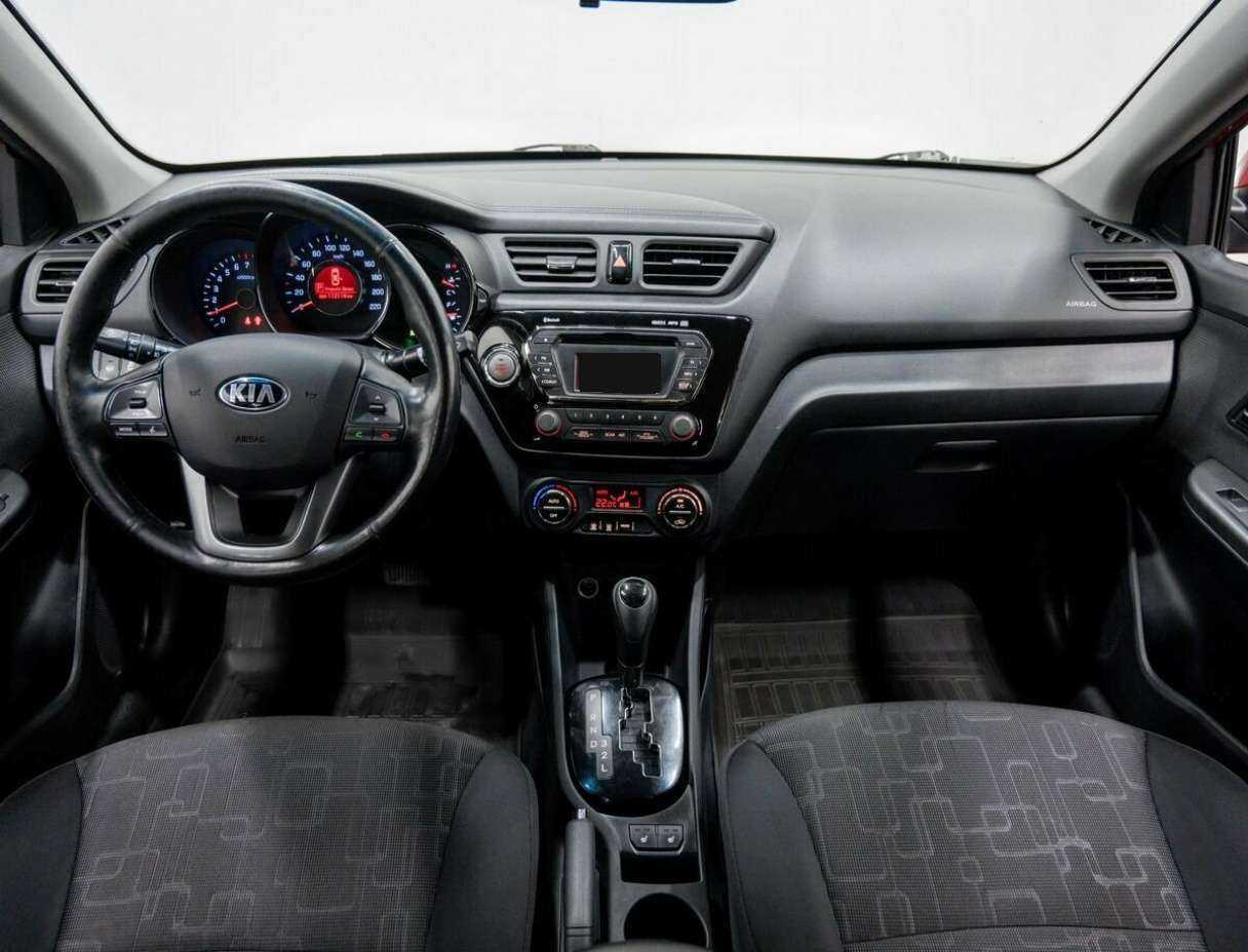 Купить Kia Rio с пробегом. Фото: #8