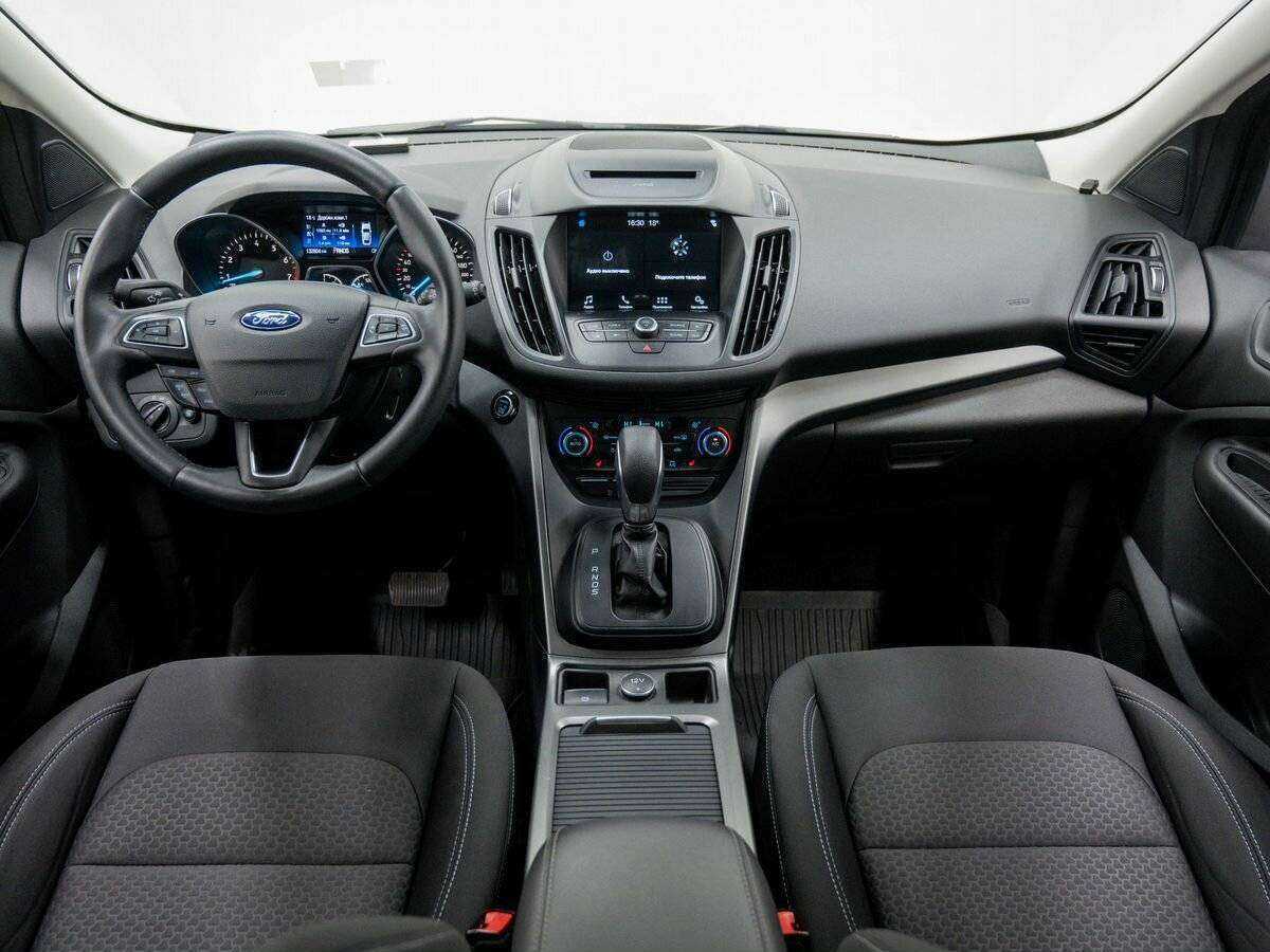 Купить Ford Kuga с пробегом. Фото: #10