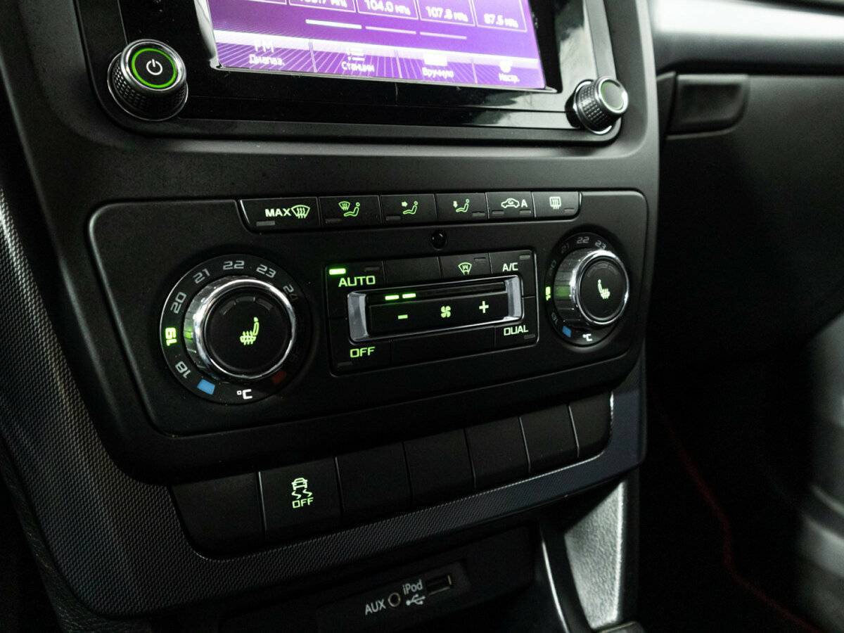 Купить Skoda Yeti с пробегом. Фото: #13