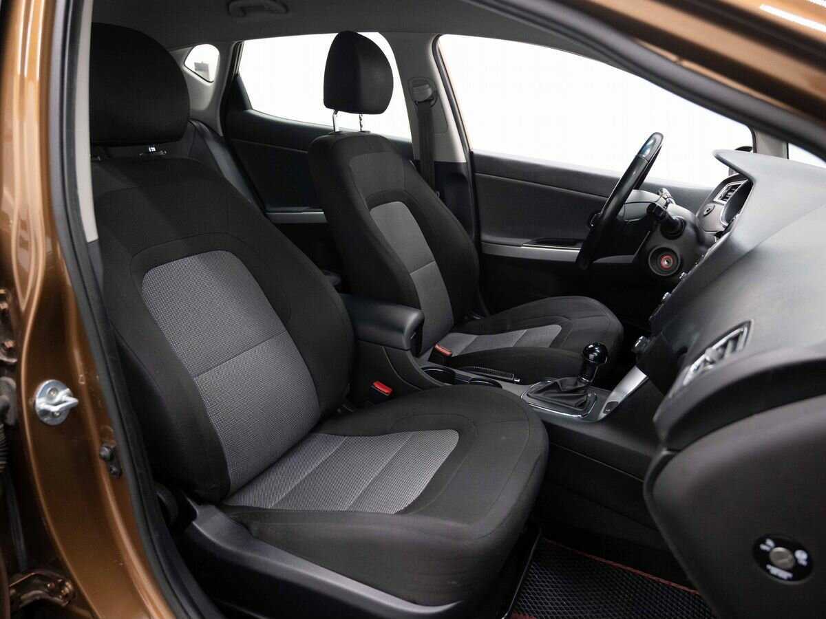 Купить Kia Ceed с пробегом. Фото: #11