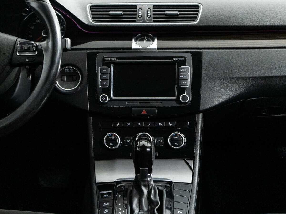 Купить Volkswagen Passat CC с пробегом. Фото: #13