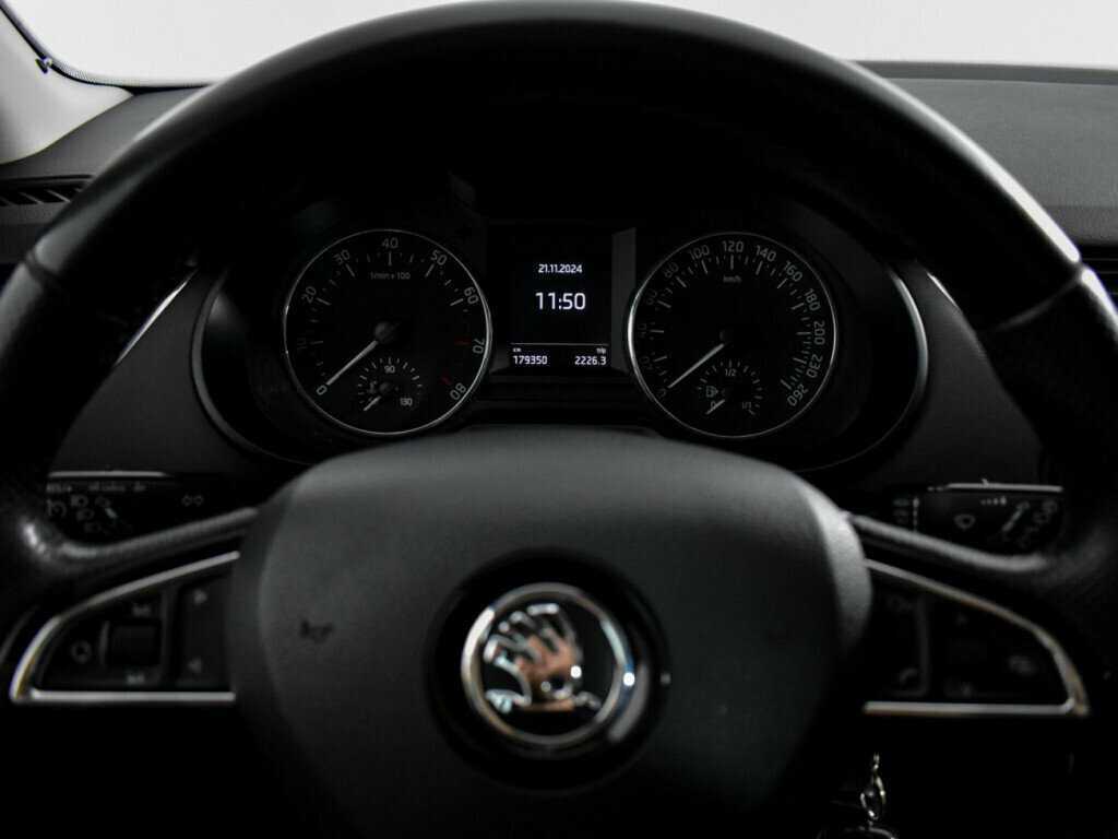 Купить Skoda Octavia с пробегом. Фото: #14