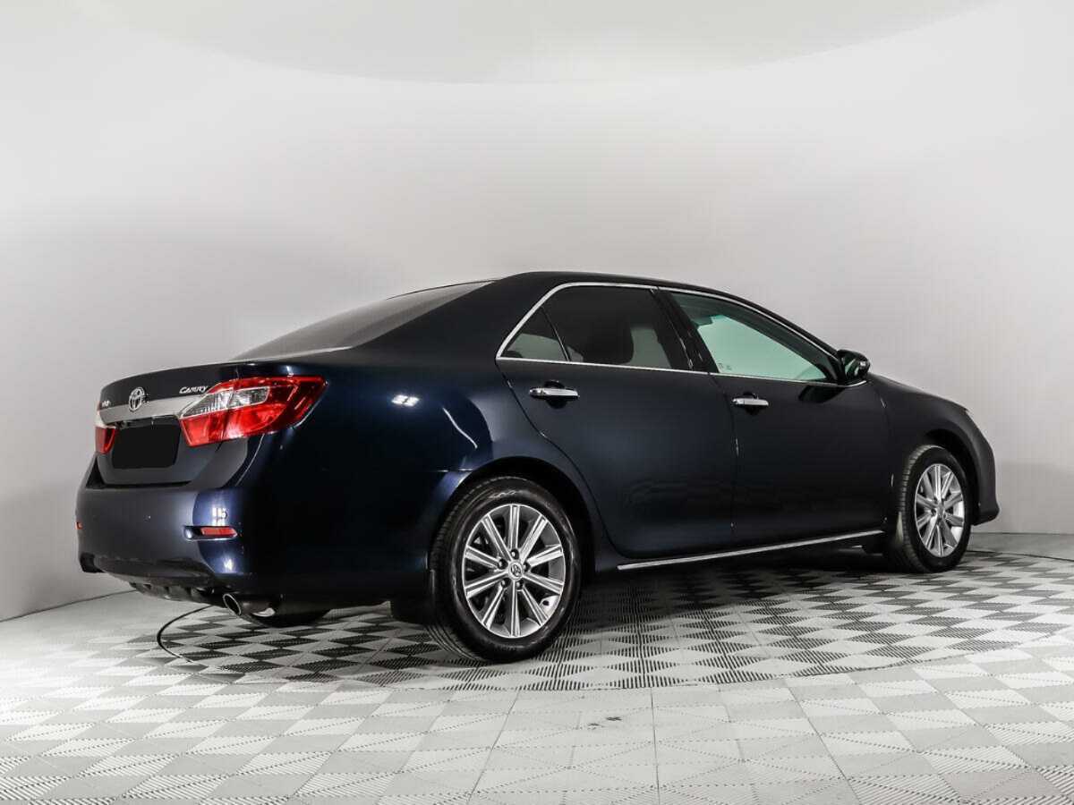 Купить Toyota Camry с пробегом. Фото: #4