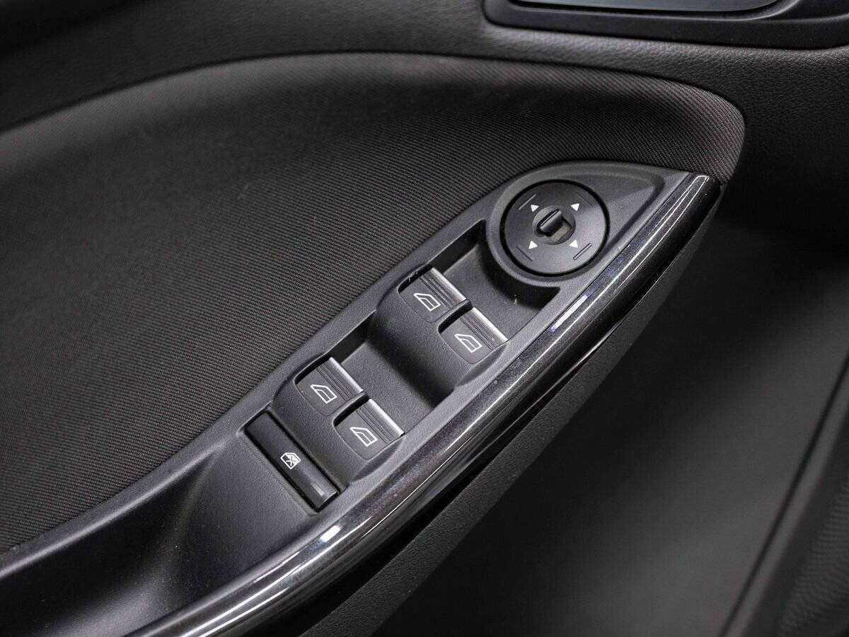 Купить Ford Focus с пробегом. Фото: #17