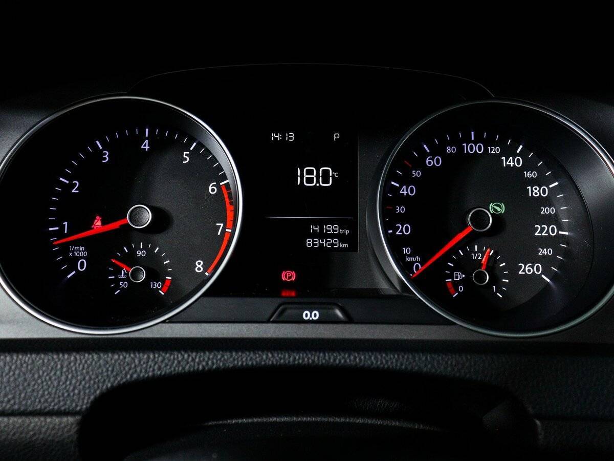 Купить Volkswagen Golf с пробегом. Фото: #9