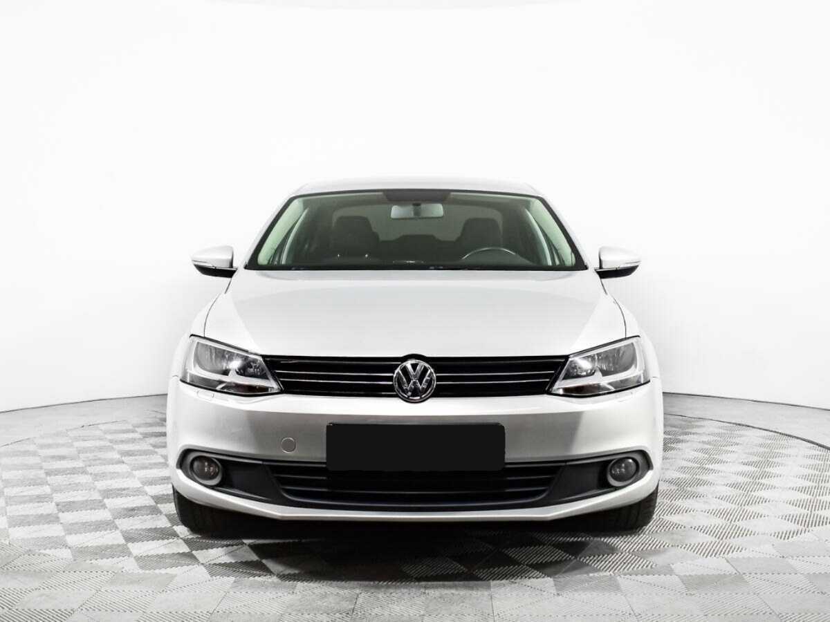 Купить Volkswagen Jetta с пробегом. Фото: #1