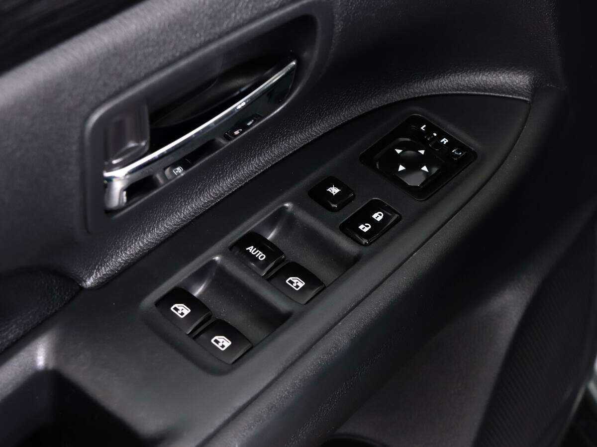 Купить Mitsubishi Outlander с пробегом. Фото: #16
