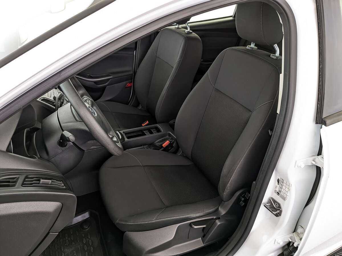 Купить Ford Focus с пробегом. Фото: #15