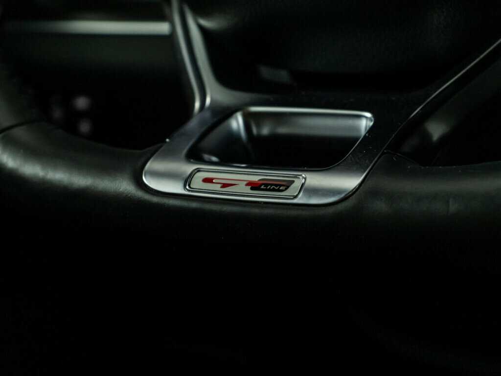 Купить Kia K5 с пробегом. Фото: #24