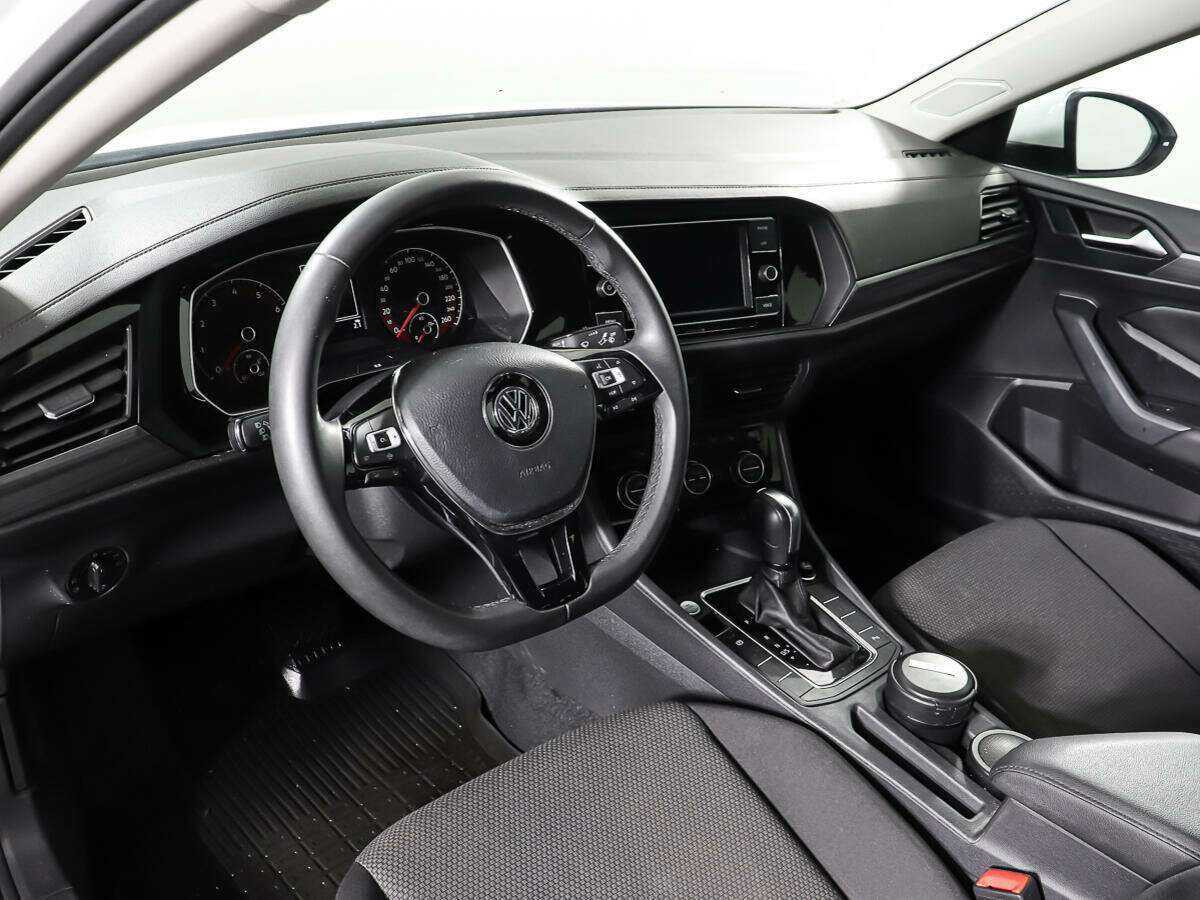 Купить Volkswagen Jetta с пробегом. Фото: #12