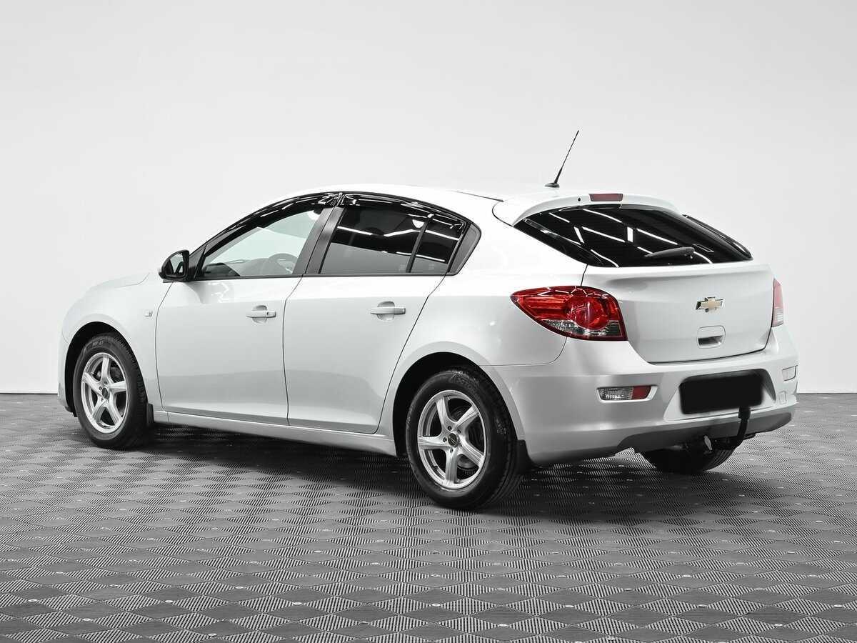Купить Chevrolet Cruze с пробегом. Фото: #3