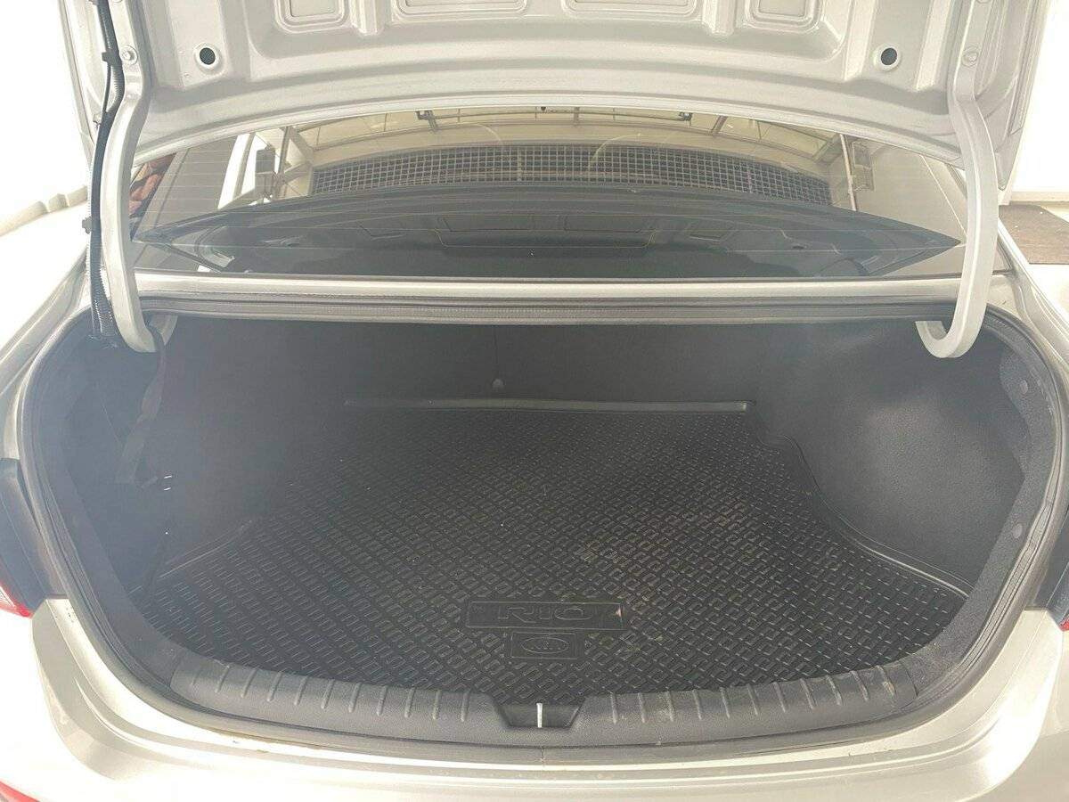 Купить Kia Rio с пробегом. Фото: #9