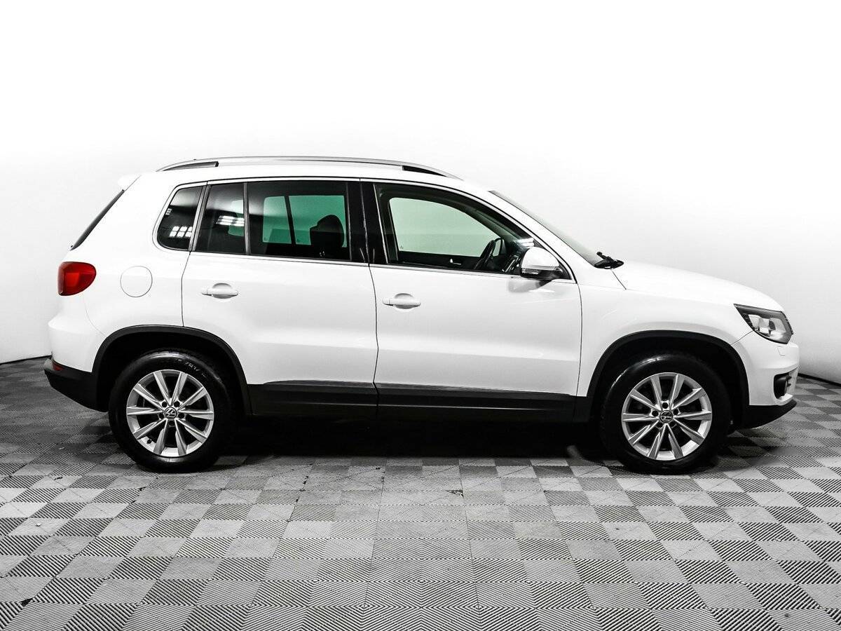 Купить Volkswagen Tiguan с пробегом. Фото: #3