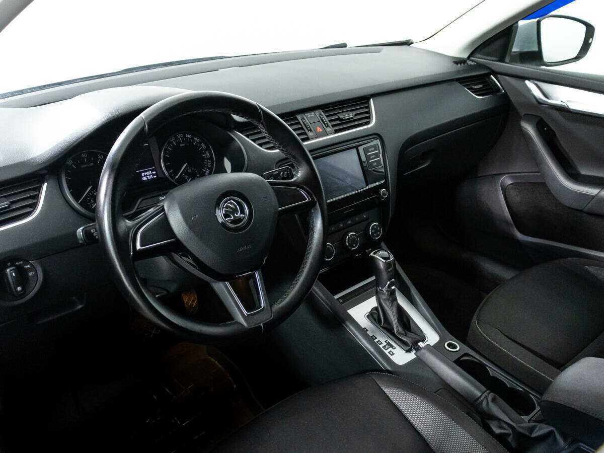 Купить Skoda Octavia с пробегом. Фото: #10