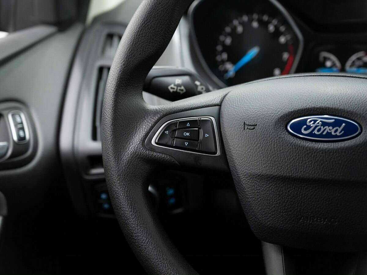 Купить Ford Focus с пробегом. Фото: #14