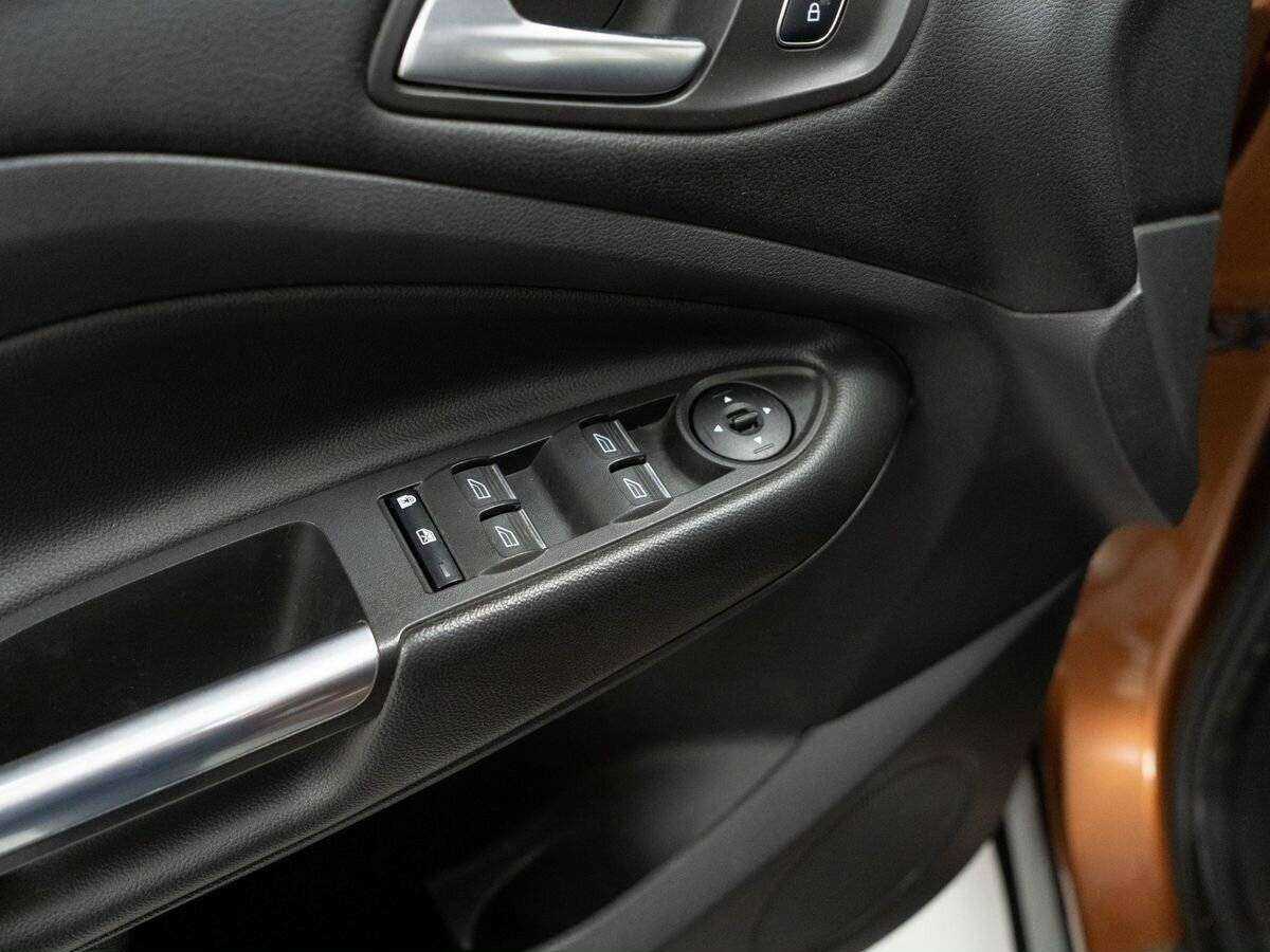 Купить Ford Kuga с пробегом. Фото: #12