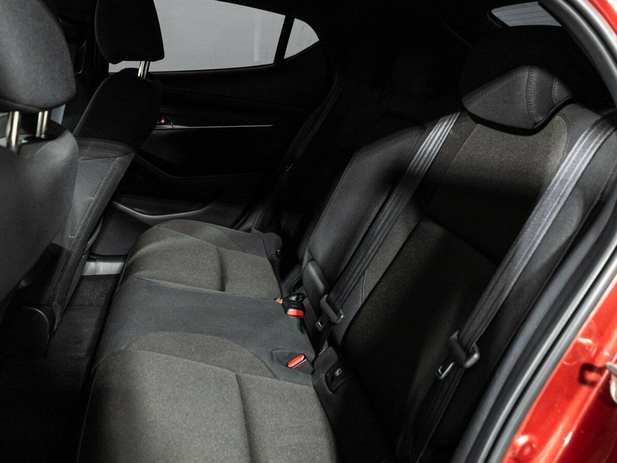 Купить Mazda 3 с пробегом. Фото: #9