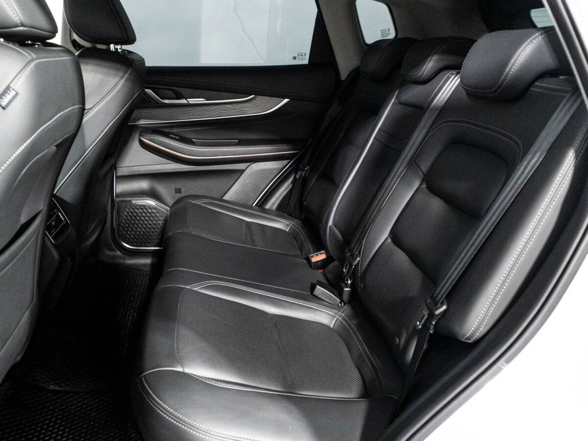 Купить EXEED LX с пробегом. Фото: #9